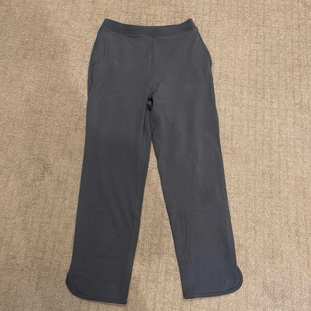 Lululemon 7/8 Grey Pants